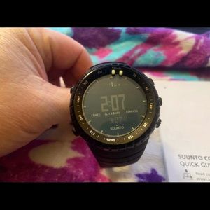 SUUNTO BLACK WATCH
